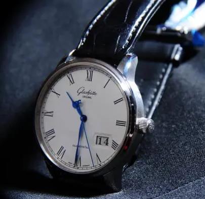 格拉苏蒂手表正确的保养方法是什么？（图）