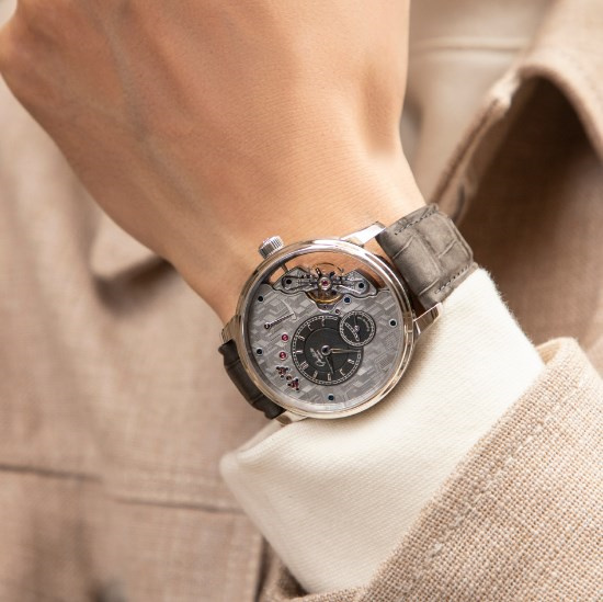 格拉苏蒂手表机芯生锈处理(实用去除方法与预防措施) 格拉苏蒂手表机芯生锈处理(实用去除方法与预防措施)