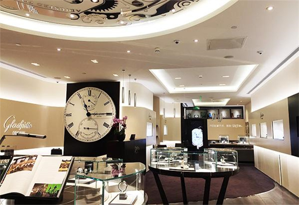 格拉苏蒂腕表进水了解决技巧集锦 格拉苏蒂腕表进水了解决技巧集锦