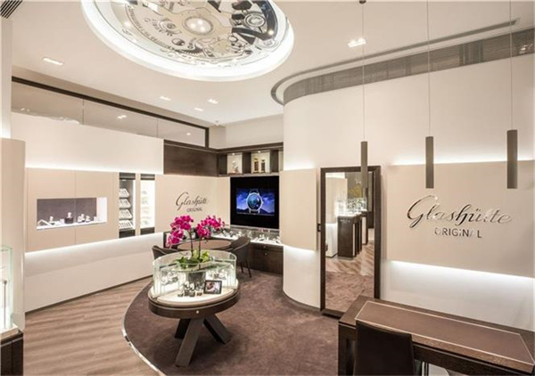 格拉苏蒂手表发条拧反了处理技巧盘点