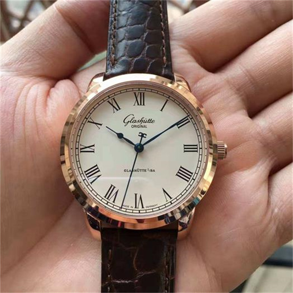 格拉苏蒂腕表磕碰了应该咋处理